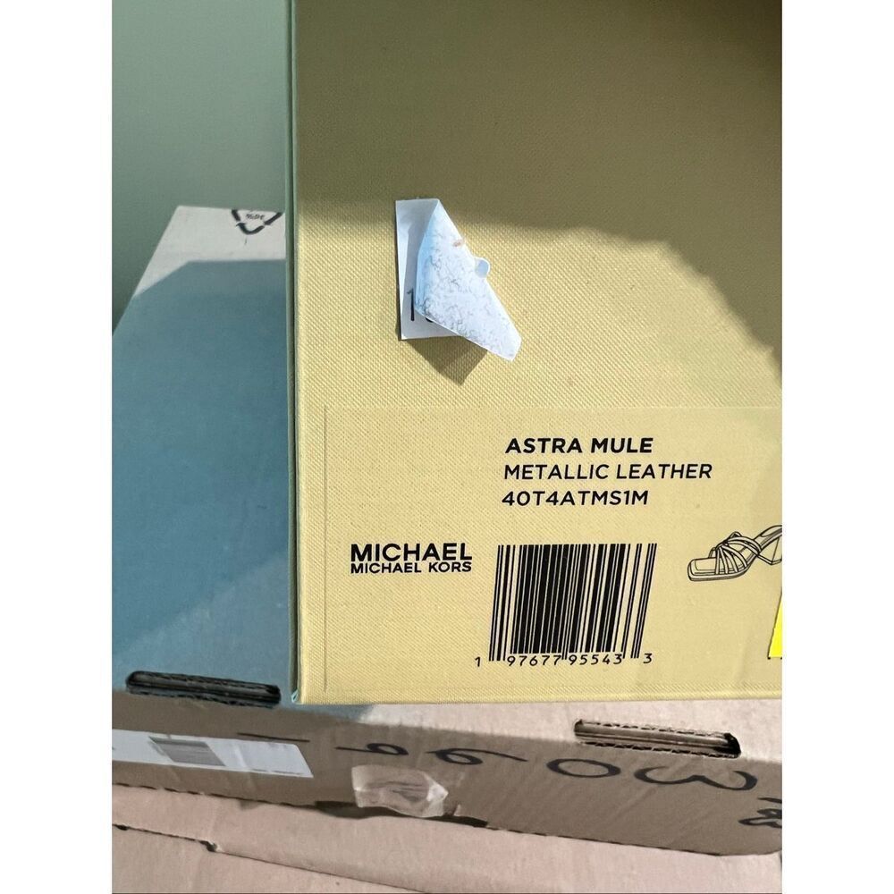 MICHAEL Michael Kors NWT 2.5” Astra Metallic Designer Leather Mule Pale Gold Siz - Picture 5 of 5